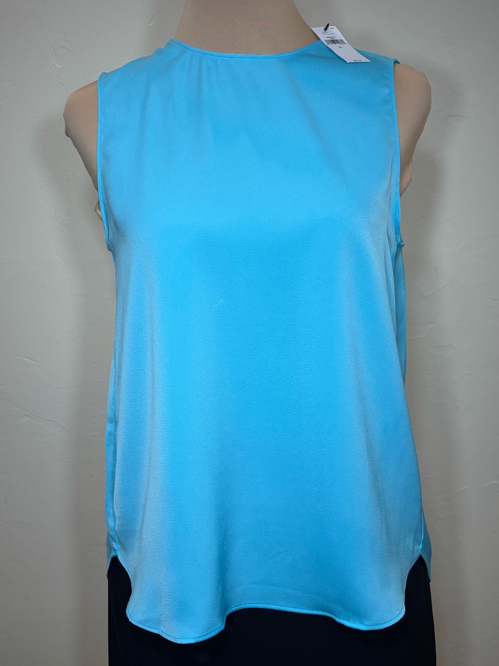 NWT Banana Republic Factory shell tank top, light blue, size XS